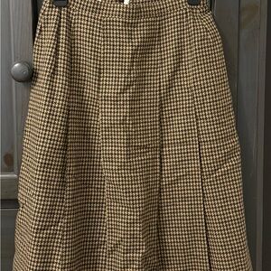 Elegant Houndstooth Midi Skirt